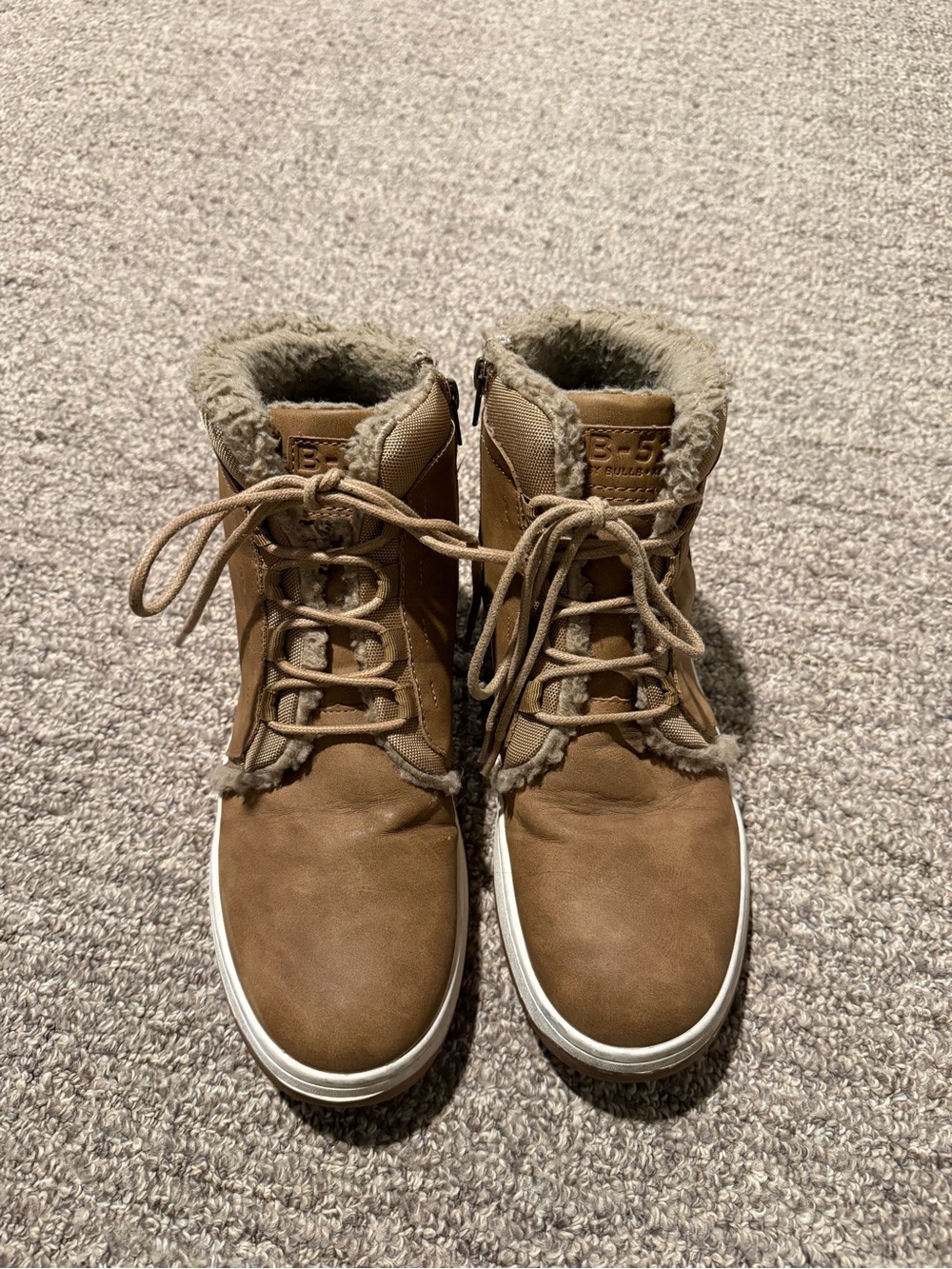 Women's B-52 bullboxer winter boots size 9